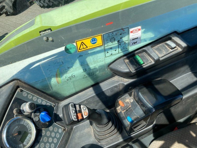 Claas Scorpion 7035
