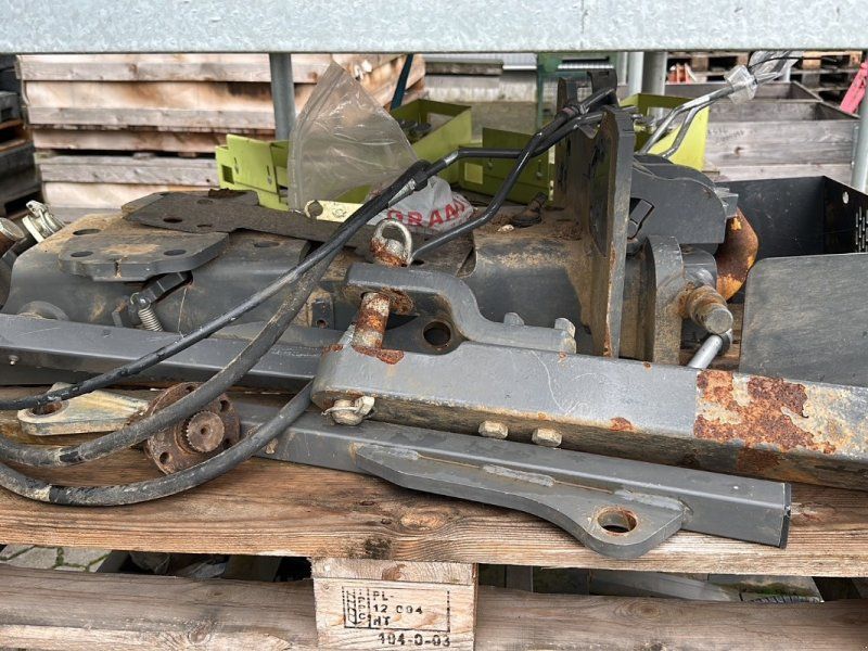 Massey Ferguson M 2 PUH   Hitch
