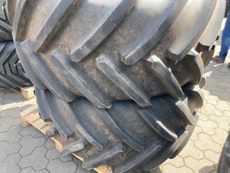 Michelin 600/65R28