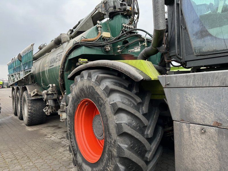 Claas Xerion 3300 Trac