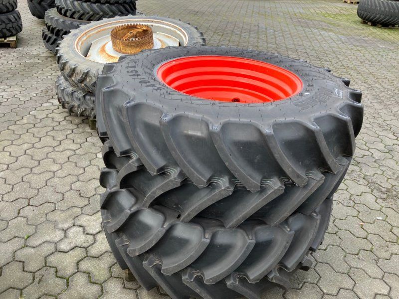 Mitas 2 x 540/65 R30
