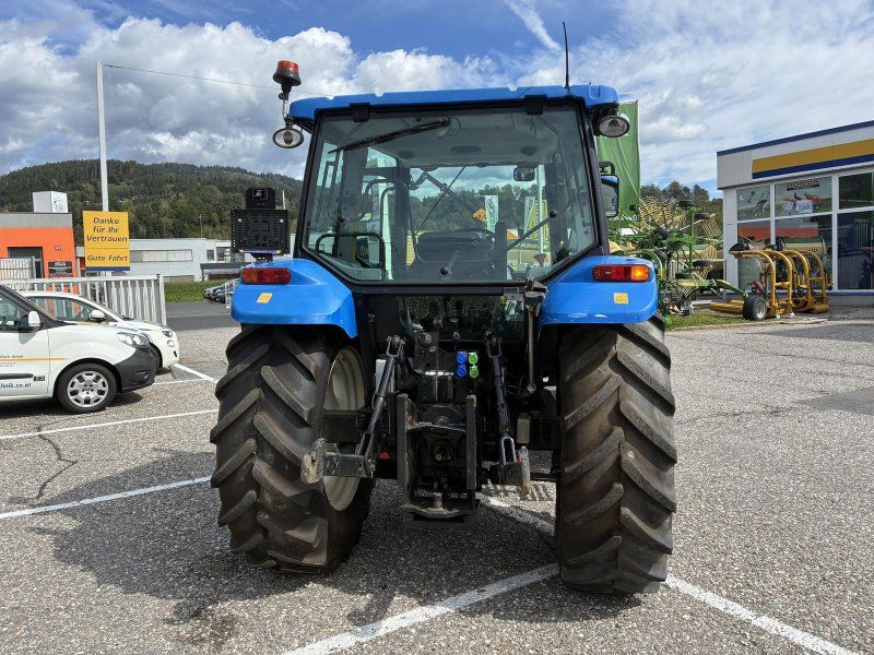 New Holland T5050