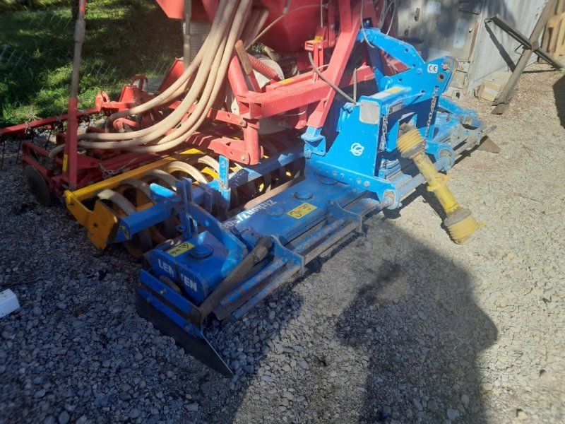 Lemken Zirkon 7 mit Accord Pneumatische Drillmas