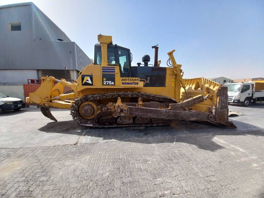 Komatsu D275A-5R (EXW - Abu Dhabi)