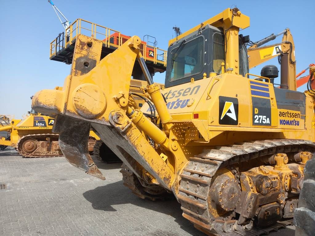 Komatsu D275A-5R (EXW - Abu Dhabi)