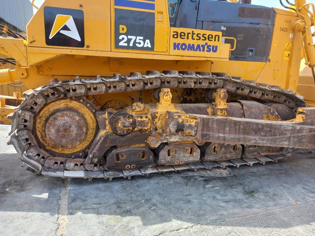 Komatsu D275A-5R (EXW - Abu Dhabi)
