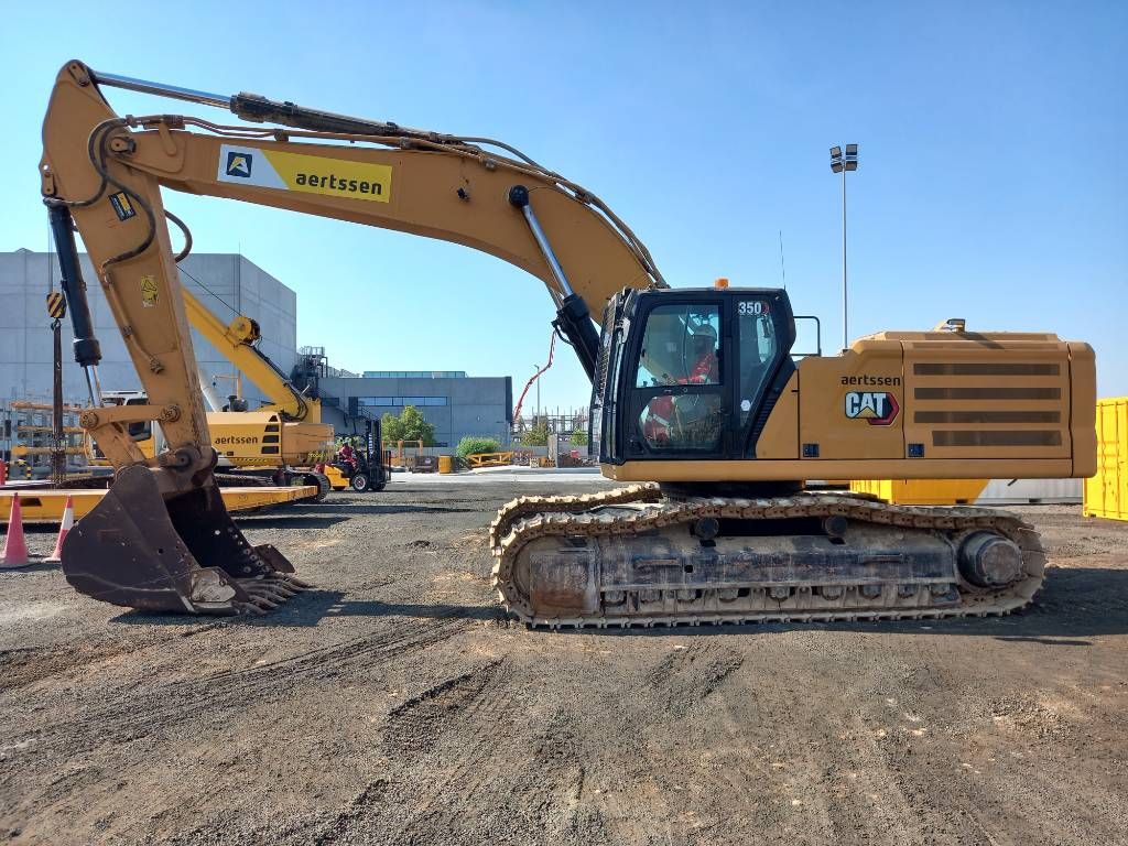 CAT 350 (EXW - Abu Dhabi)
