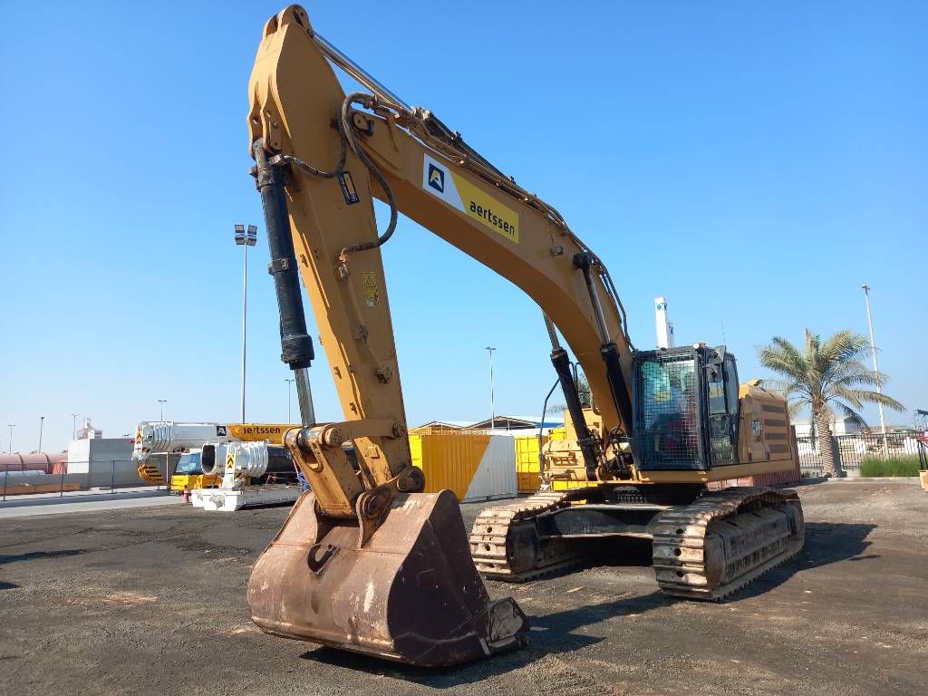 CAT 350 (EXW - Abu Dhabi)