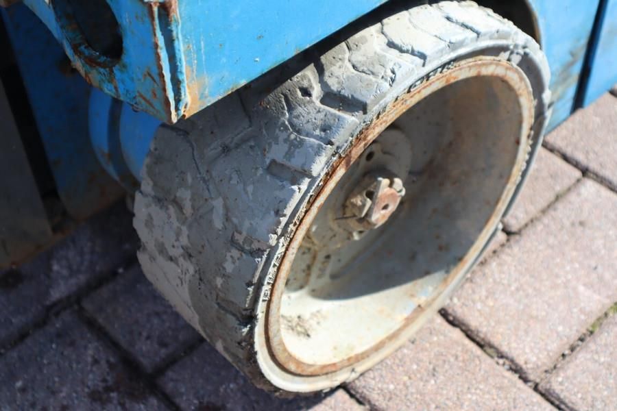 Genie GS1932 Electric, Working Height 7.8 m, 227kg Capac