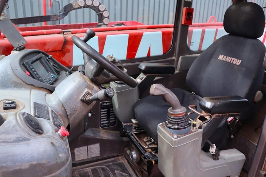 Manitou MRT3050 Diesel, 4x4x4 Drive, 5000kg Capacity, 30m