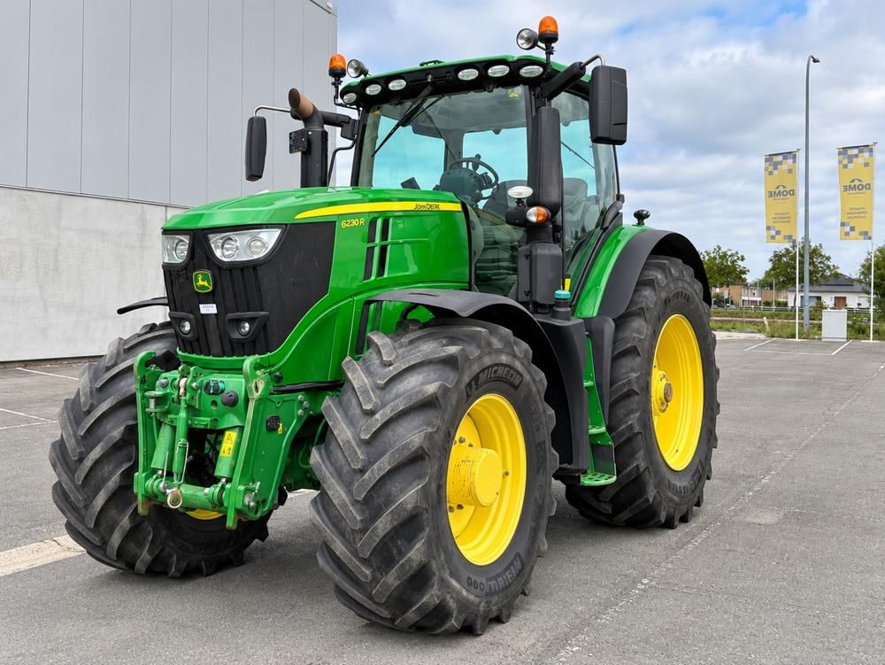 2018 John Deere 6230R All-Wheel-Drive Tractor