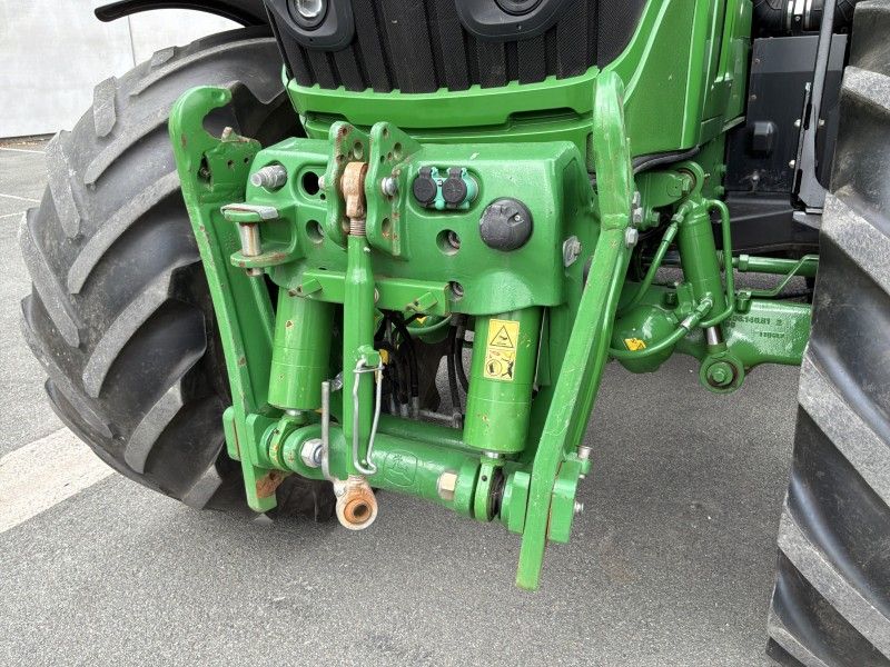 2018 John Deere 6230R All-Wheel-Drive Tractor