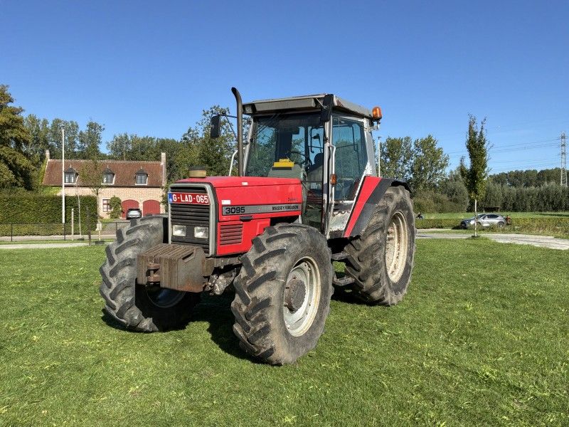 1995 Massey Ferguson 3095 Vierwielaangedreven Tractor