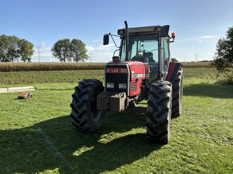 1995 Massey Ferguson 3095 Vierwielaangedreven Tractor