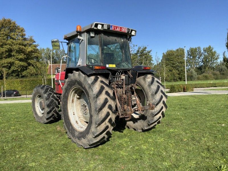 1995 Massey Ferguson 3095 Vierwielaangedreven Tractor
