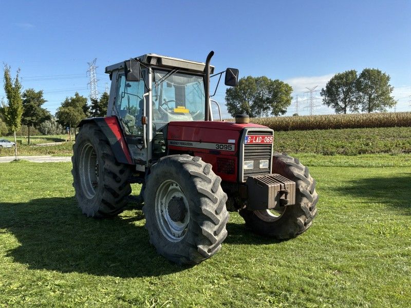 1995 Massey Ferguson 3095 Vierwielaangedreven Tractor