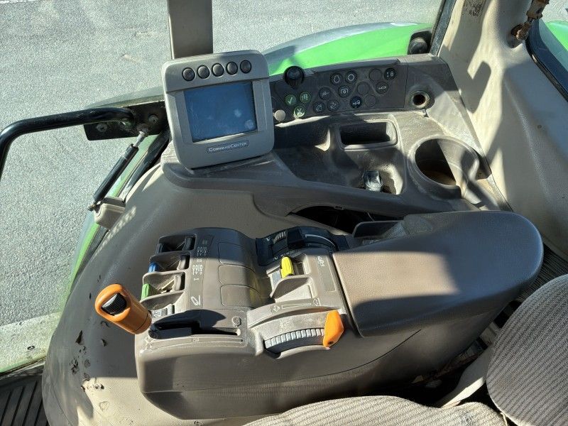 John Deere 7530 Traktor mit Allradantrieb