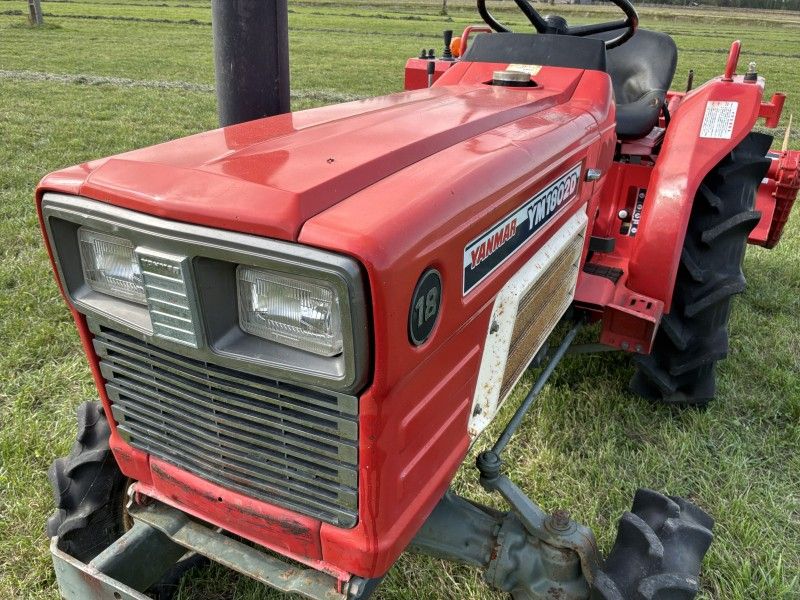 Yanmar YM1802D four-wheel-drive mini tractor with tiller