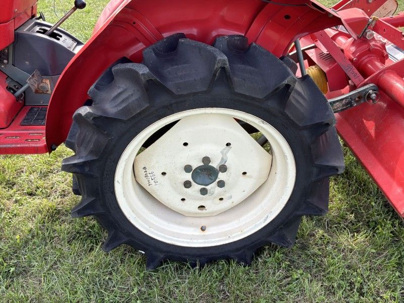 Yanmar YM1802D four-wheel-drive mini tractor with tiller