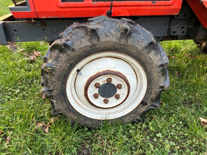 Kubota Sunshine L1-195 Minitraktor mit Allradantrieb
