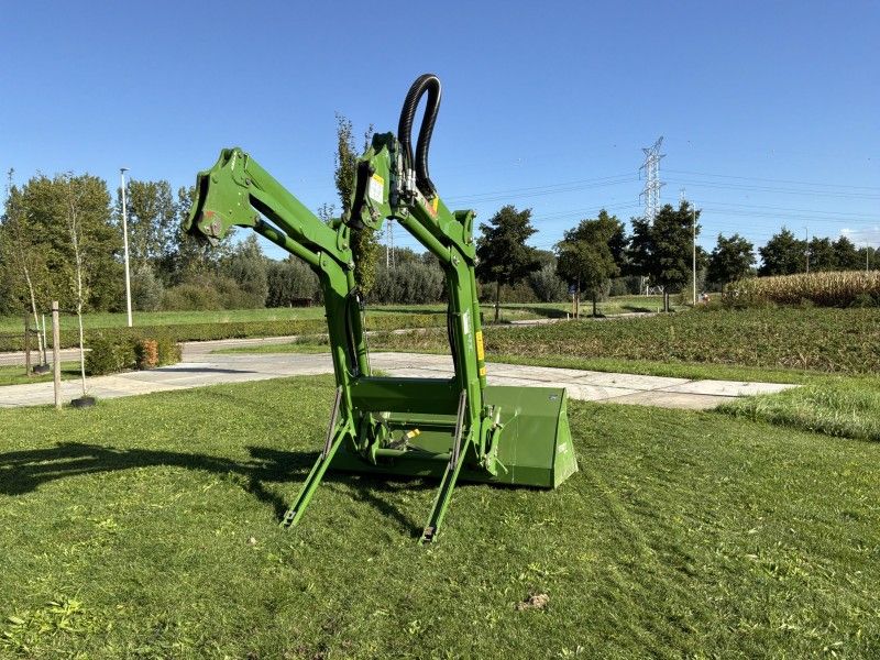 2017 Fendt 4X75 Front Loader with Bucket