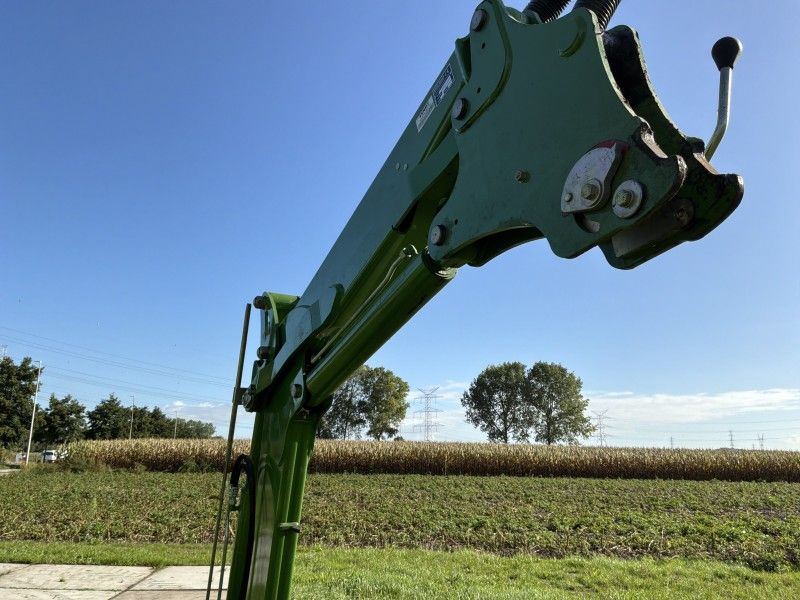 2017 Fendt 4X75 Front Loader with Bucket