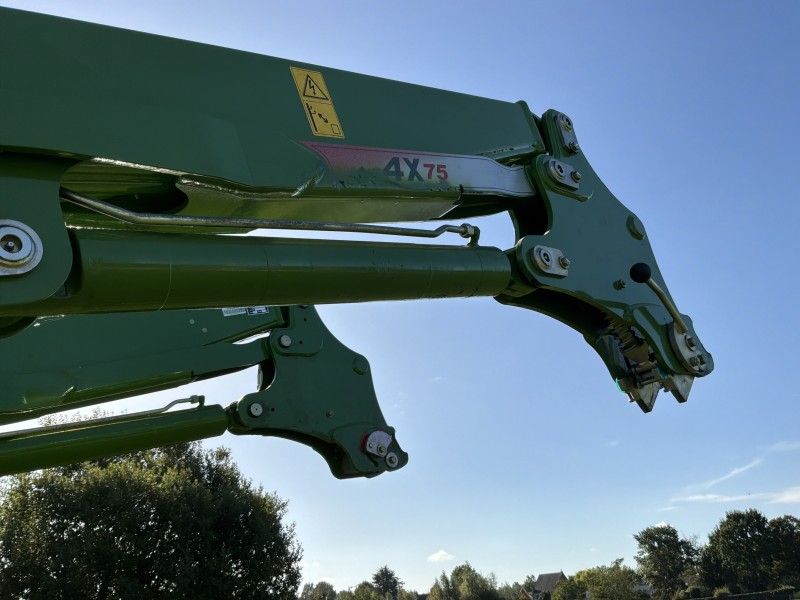 2017 Fendt 4X75 Front Loader with Bucket