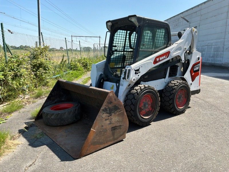 Bobcat S590 Skid Steer Loader