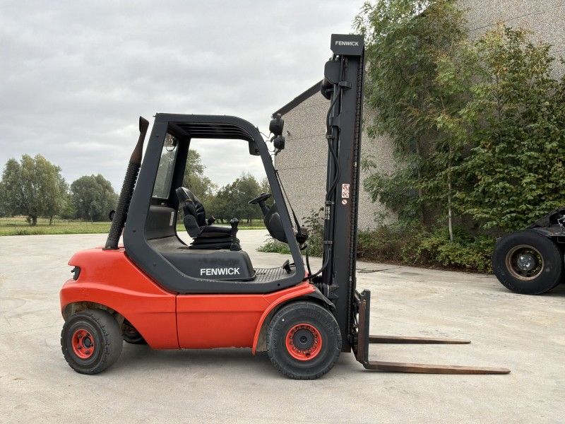 2001 Linde H30D forklift