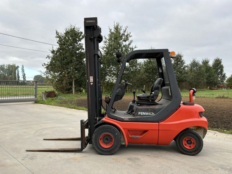 2001 Linde H30D forklift
