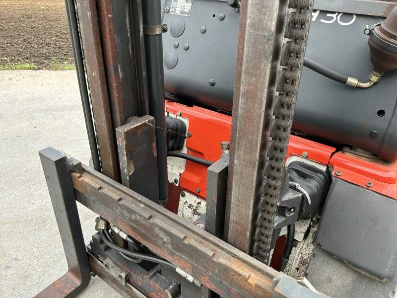 2001 Linde H30D forklift