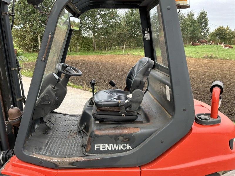 2001 Linde H30D forklift