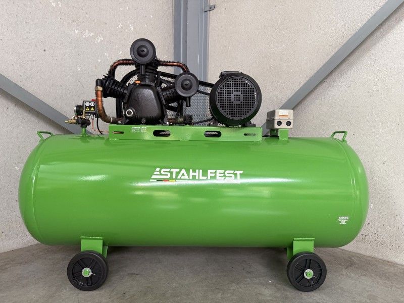 Stahlfest 500 liter 3-cilinder zuigercompressor