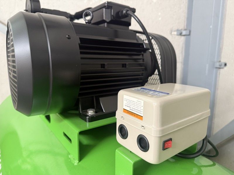 Stahlfest 500 liter 3-cilinder zuigercompressor