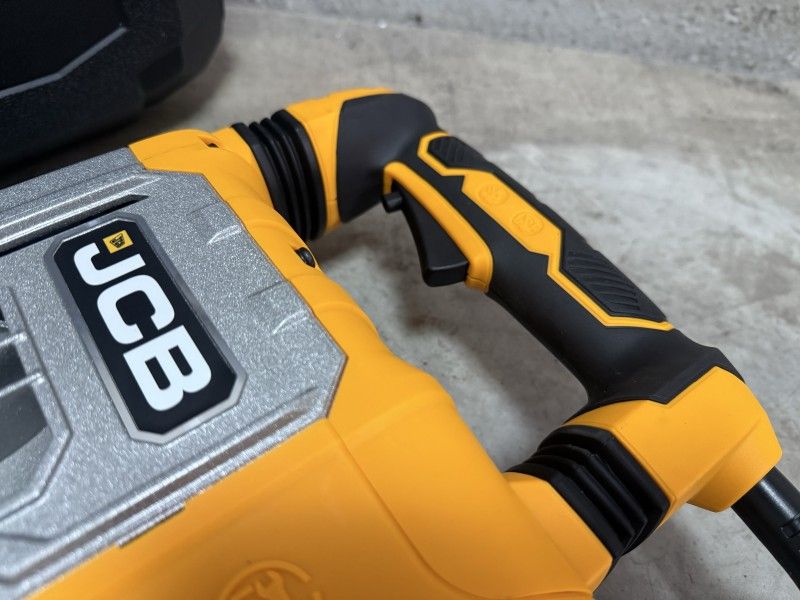 JCB 1700-Watt-Abbruchhammer