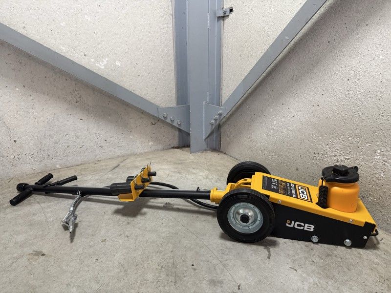 JCB 35-metric-ton Hydropneumatic Garage Jack