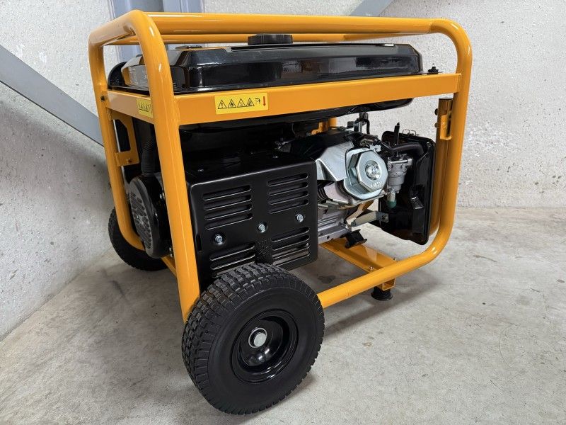 JCB 7500 watt benzine stroomgenerator