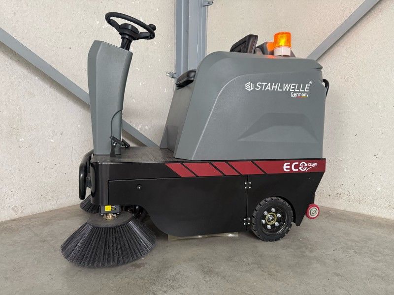 Selbstfahrende Kehrmaschine „Stahlwelle EcoClean“