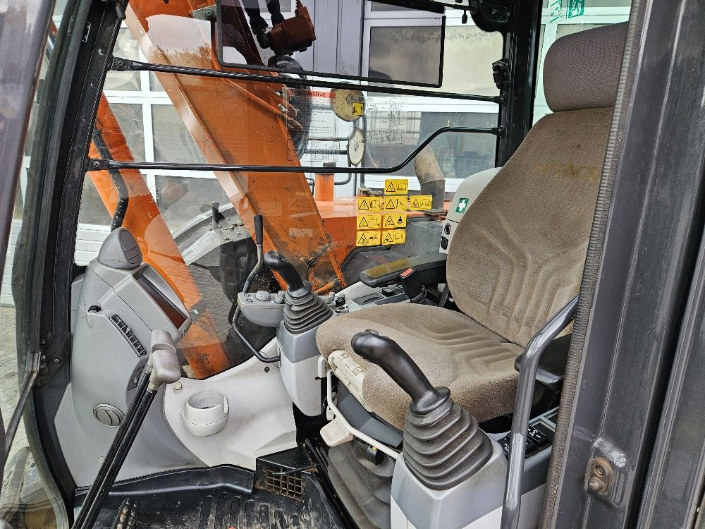 Hitachi ZX85US-6