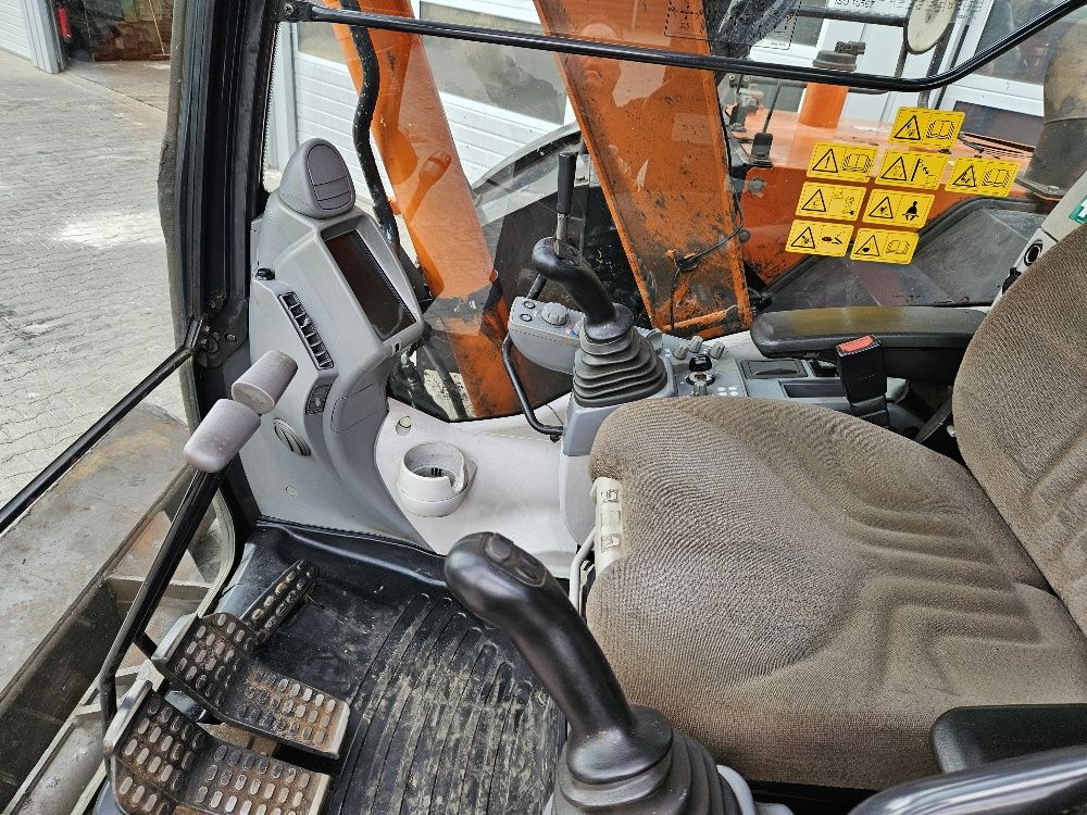 Hitachi ZX85US-6