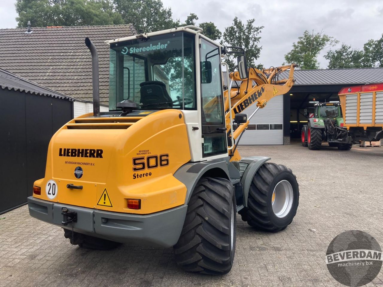 Liebherr L506 Stereo