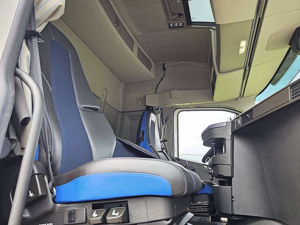 VOLVO FH 460 6x2 globe