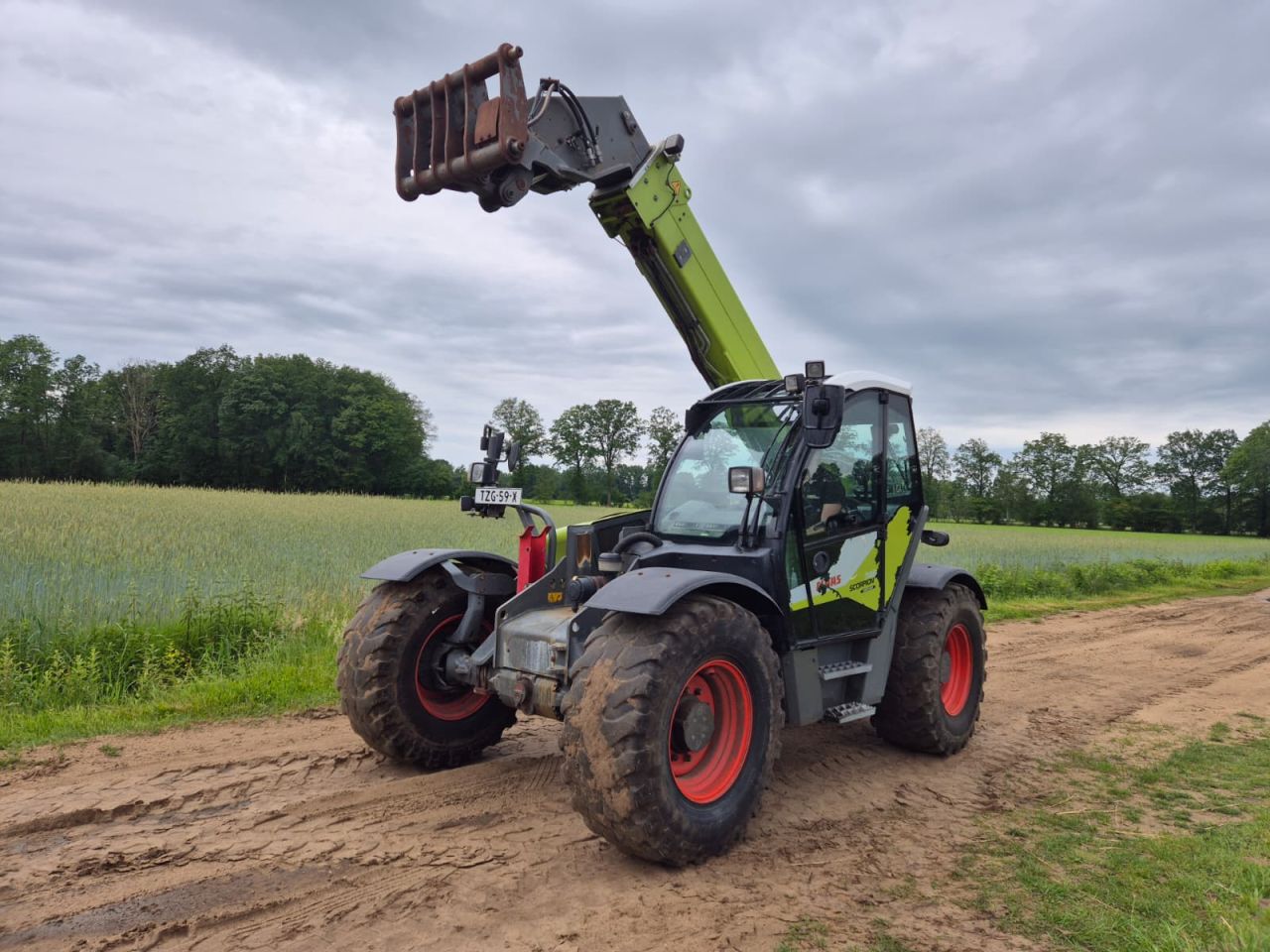 Claas 746 Scorpion Varipower