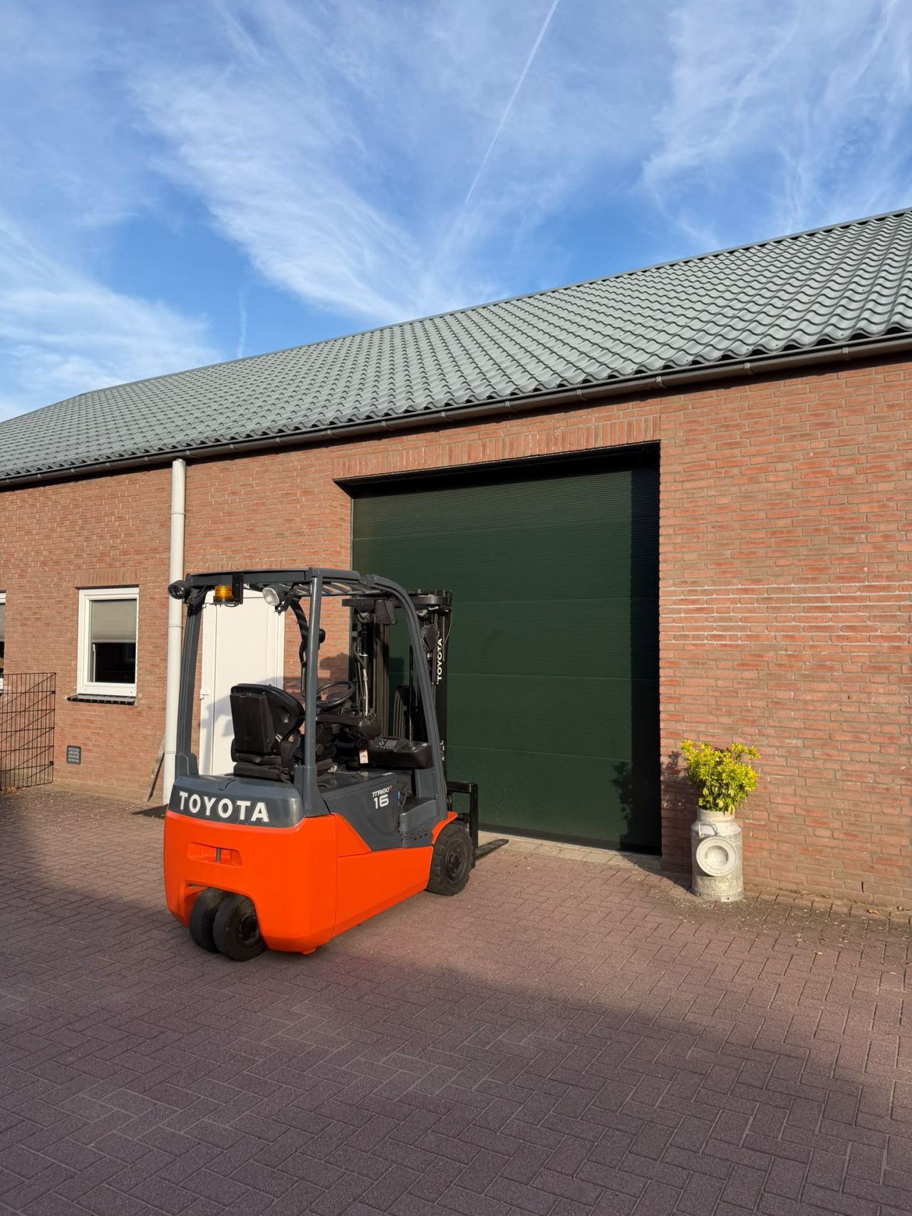 Toyota 8FBE16T triplo accu 2024 elektrische heftruck