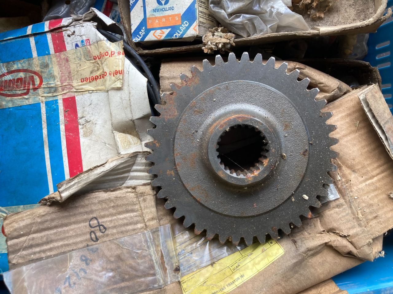 New Holland 1900 / 2305 etc onderdelen