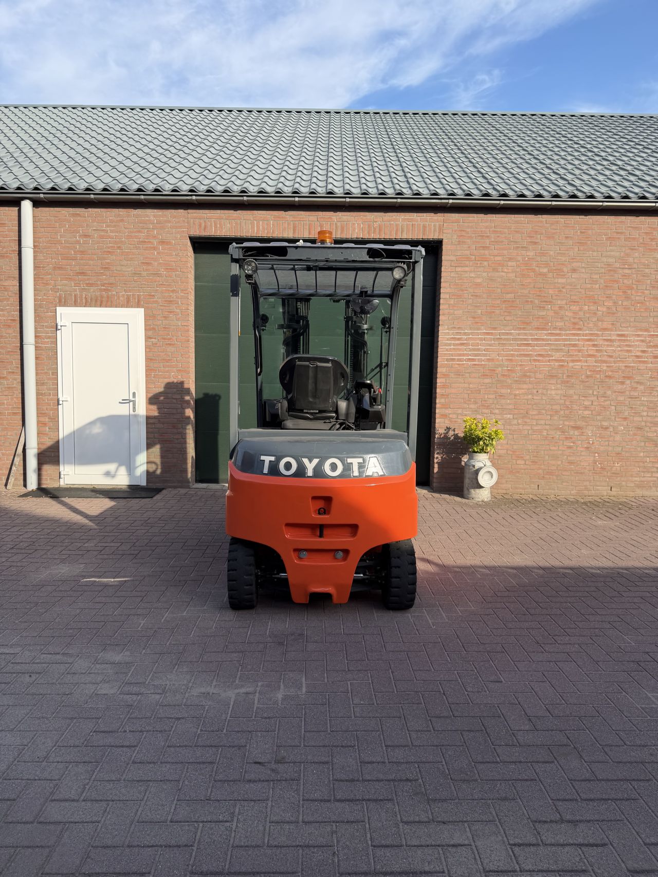 Toyota 8FBMKT25 2500kg 2019 triplo elektrische heftruck