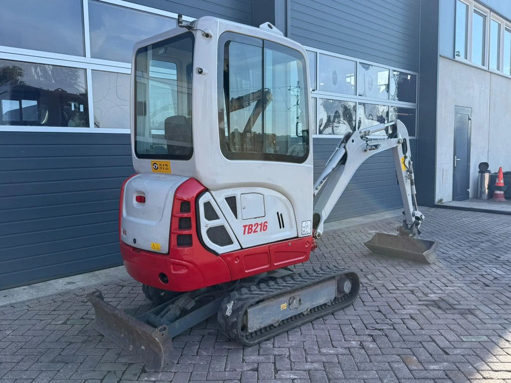 Takeuchi TB216