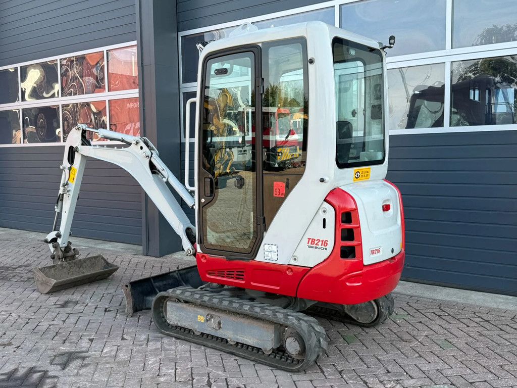 Takeuchi TB216