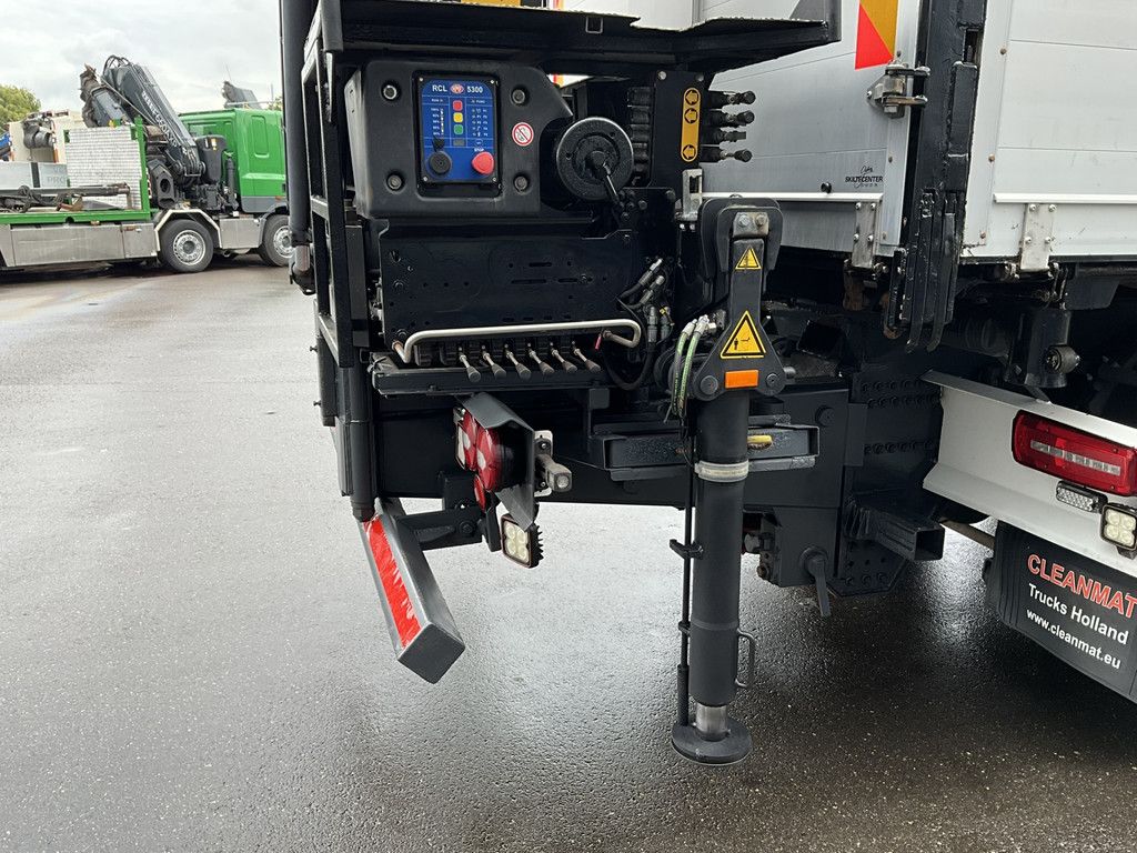 DAF FAX CF 480 Kipper met HMF 21 Tonmeter laadkraan