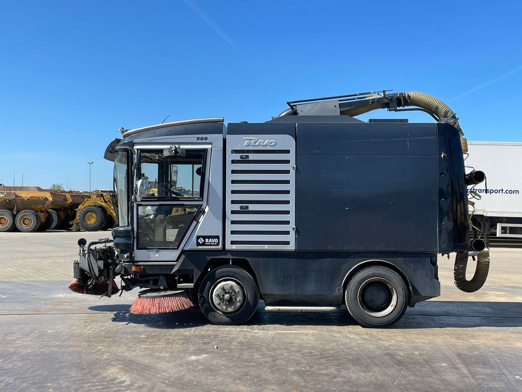 Ravo 560 sweeper 3th brush / vacuumtruck (BZ-VJ-14)
